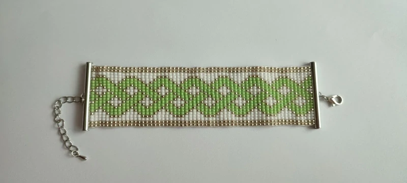 Náramek z korálků Preciossa - Green Wave Harmony